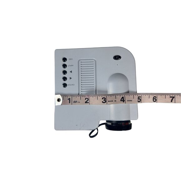 Excelvan Entertainment LED Projector 320x240 Resolution With RC & Power Adapter - Picture 6 of 9